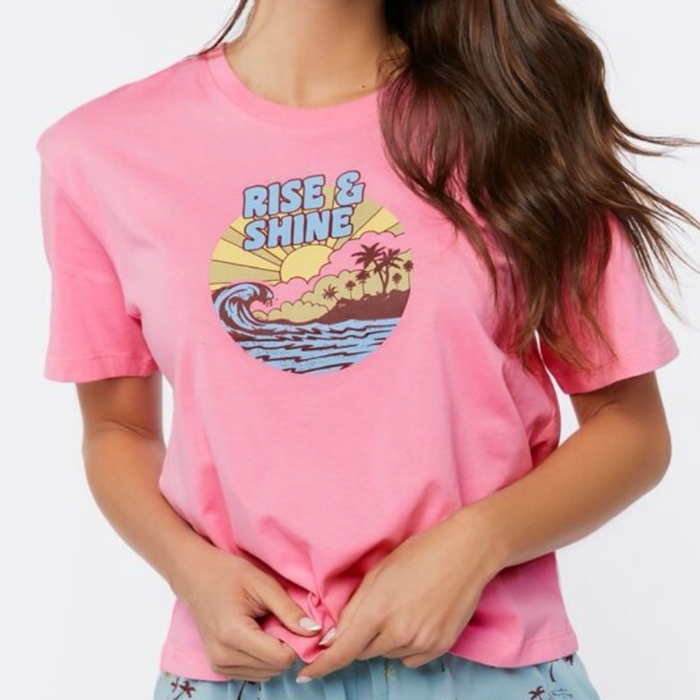 New Pink ‘Rise & Shine’ Front Beach Graphic Short Sleeve Tee - Women’s Small